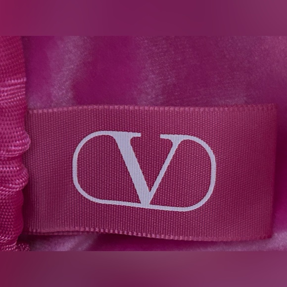 Valentino Pink Velvet Clutch with Embossed Logo NWOT - Picture 9 of 11